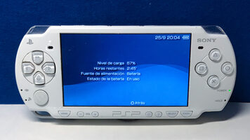 Buy PSP ceramic white COMPLETA PSP-2004 CW PAL Europa Región 2 Play Station Portable