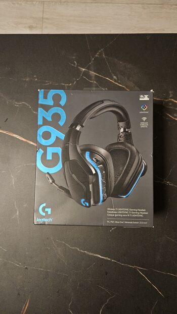 Logitech G935