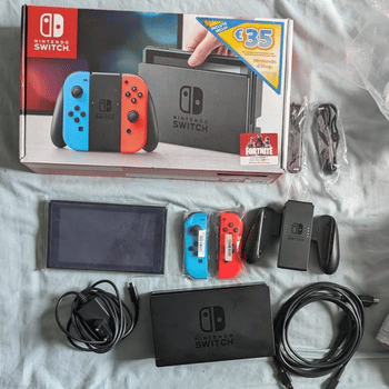 Nintendo Switch, Blue & Red, 32GB