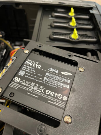 Samsung 850 EVO 250 GB SSD Storage