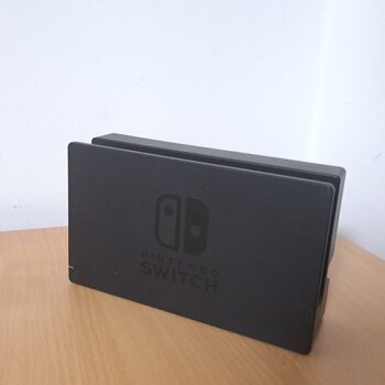 Nintendo Switch 32GB su aksesuarais