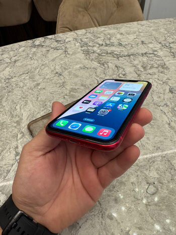 Apple iPhone 11 128GB Red