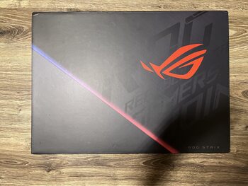 Asus ROG Strix G17 G712 Intel i7-10750H Intel GeForce RTX 2070 / 16GB DDR4 / 512GB NVME / 66 Wh / 802.11 ac / Black