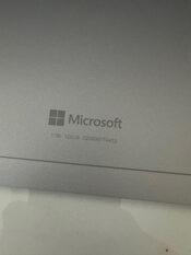 Microsoft Surface Pro Intel m3-7Y30 Intel HD Graphics 615 / 4GB DDR3 / 128GB NVME / 45 Wh / 802.11 ac / Platinum