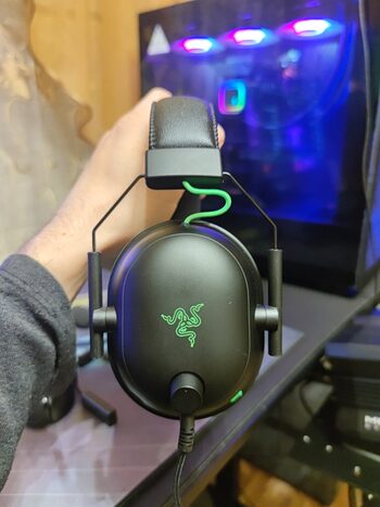 Get Razer Blackshark v2 