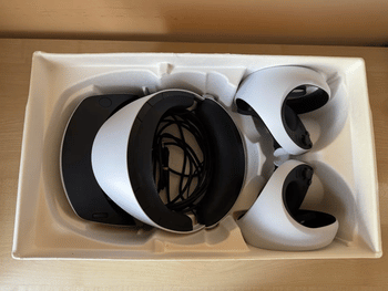 Playstation VR2 (PS5) + Sony Sense įkrovimo stotelė 