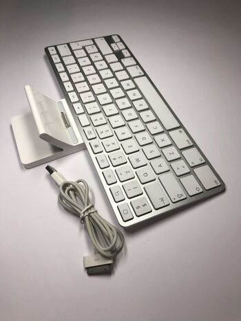 Genuine Apple A1359 iPad Keyboard Dock 30-Pin iPad 1st 2nd Generation