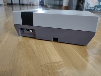 NES, Grey