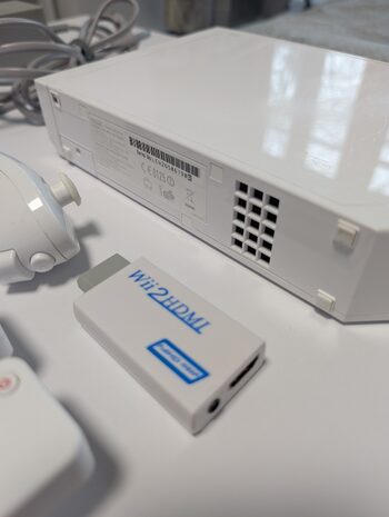 Nintendo Wii + 32Gb SD