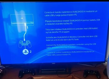 PS4 Slim 1TB + 2 mandos