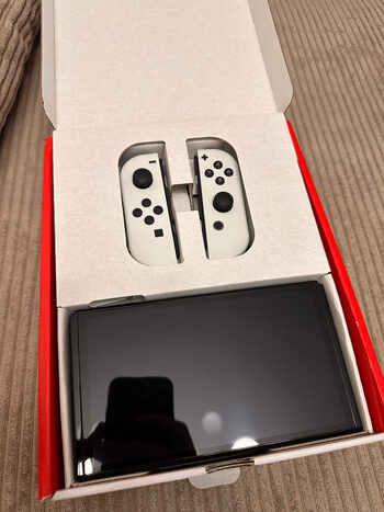 Get Nintendo Switch OLED White, 64GB + Garantija