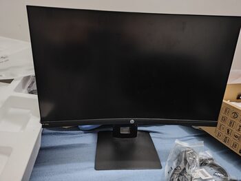 HP X24c, 23,6", 144hz.