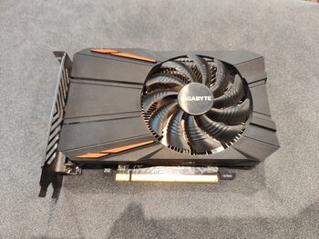 Gigabyte Radeon RX 560 - 1024 2 GB 1176-1199 Mhz PCIe x16 GPU