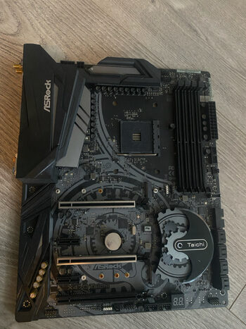 ASRock X470 Taichi AMD X470 ATX DDR4 AM4 3 x PCI-E x16 Slots Motherboard