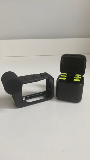 Accesorio multimedia GoPro 10/9 y 2 baterías con cargador for sale