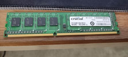 Crucial CT51264BA160BJ