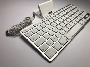 Get Genuine Apple A1359 iPad Keyboard Dock 30-Pin iPad 1st 2nd Generation