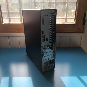 PC Lenovo Compacto