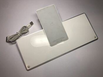 Genuine Apple A1359 iPad Keyboard Dock 30-Pin iPad 1st 2nd Generation