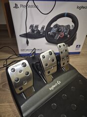 Logitech G29 vairas su pedalais