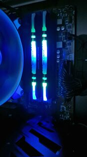 Crucial Ballistix RGB 16 GB (2 x 8 GB) 3200 MHz DDR4 DRAM CL16 BL8G32C16U4BL.M8F