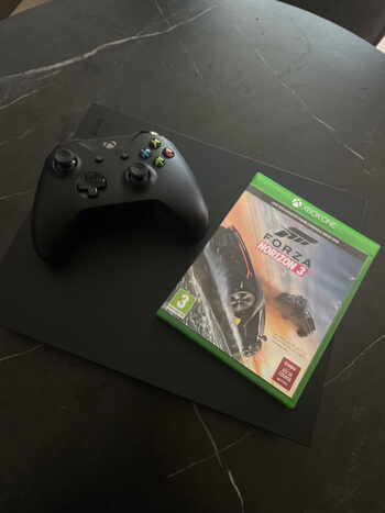 XBOX ONE X 1TB