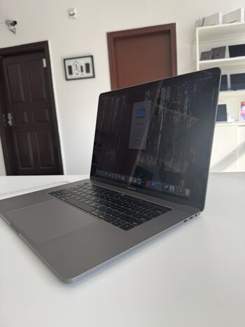 Buy Apple MacBook Pro 15 (2018) Intel i7 Intel Radeon Pro 555X / 16GB DDR4 / 256GB NVME / 100 Wh / 339S00458 / Space Gray