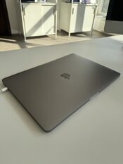 Apple MacBook Pro 15 (2018) Intel i7 Intel Radeon Pro 555X / 16GB DDR4 / 256GB NVME / 100 Wh / 339S00458 / Space Gray