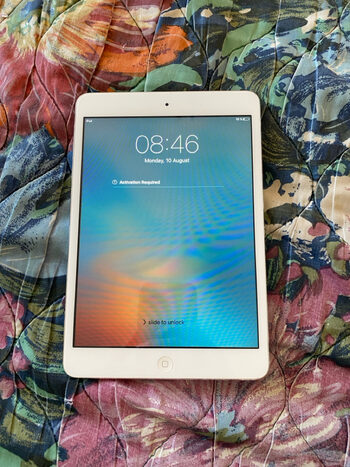 Apple iPad Wi-Fi 16GB