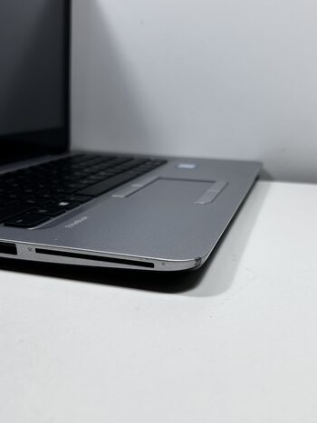 HP EliteBook 820 G4 nešiojamasis kompiuteris su liečiamu ekranu