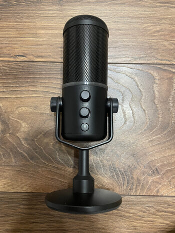 Razer Seiren Elite mikrofonas