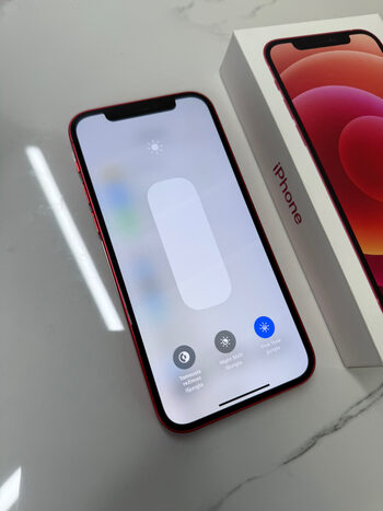Apple iPhone 12 64GB Red