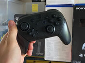 Nintendo Switch Pro Controller / Pultelis