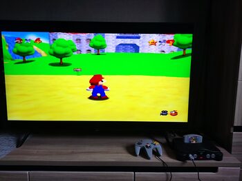 Nintendo 64 su Super Mario 64 žaidimu