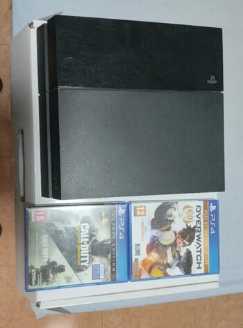 PlayStation 4 + 2 juegos 