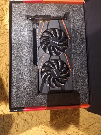 Gigabyte Radeon RX 580 8 GB 1257-1355 Mhz PCIe x16 GPU