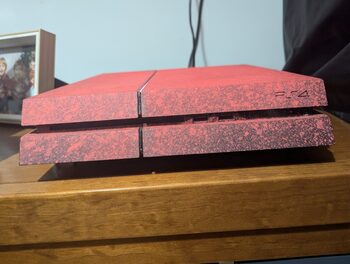 PlayStation 4, Red, 500GB
