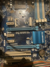 Gigabyte GA-B75M-D3V Intel B75 Micro ATX DDR3 LGA1155 1 x PCI-E x16 Slots Motherboard