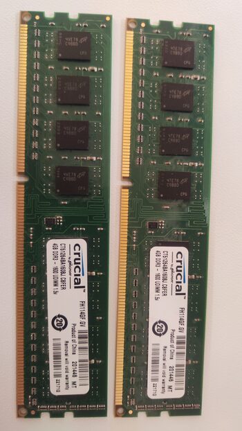 Crucial 4 GB (1 x 4 GB) DDR3-1600 Black / Green PC RAM