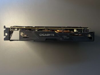 Gigabyte Radeon RX 580 8 GB 1257-1380 Mhz PCIe x16 GPU