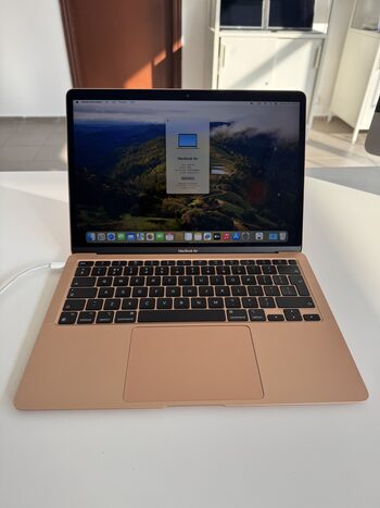 Apple MacBook Air Arm-based Apple M1 Arm-based M1 8-core / 8GB DDR4 / 256GB NVME / 49.9 Wh / Wi-Fi 6 AX201 / Gold