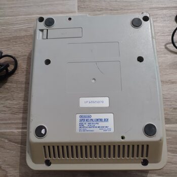 Super Nintendo original con adaptador de corriente  for sale