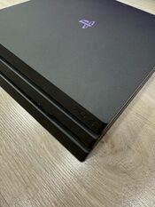 PS4 Pro konsolė + 2 pulteliai + 5 žaidimai (puiki būklė) for sale