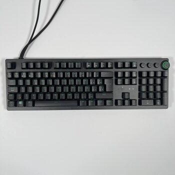 Razer Huntsman V2 Analog Gaming Keyboard: Adjustable Actuation via Analog Swtich