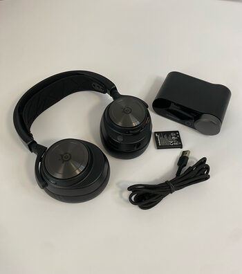 SteelSeries Arctis Nova Pro Wireless