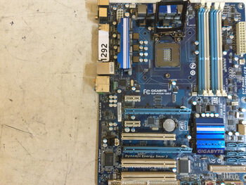 Gigabyte GA-P55A-UD3 Intel P55 ATX DDR3 LGA1156 2 x PCI-E x16 Slots Motherboard