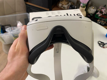 Redeem Meta Oculus Quest 2, 128GB (4)