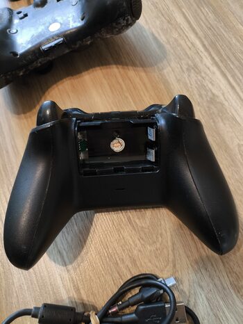 Redeem Job Lot 5 x Xbox PowerA Mad Catz pultai pulteliai controller