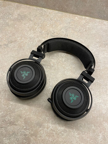 Razer Nari Ultimate Wireless žaidimų ausinės