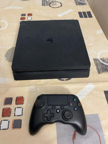 PlayStation 4 Slim 1TB + Mando Onyx Bluetooth (Caja original)